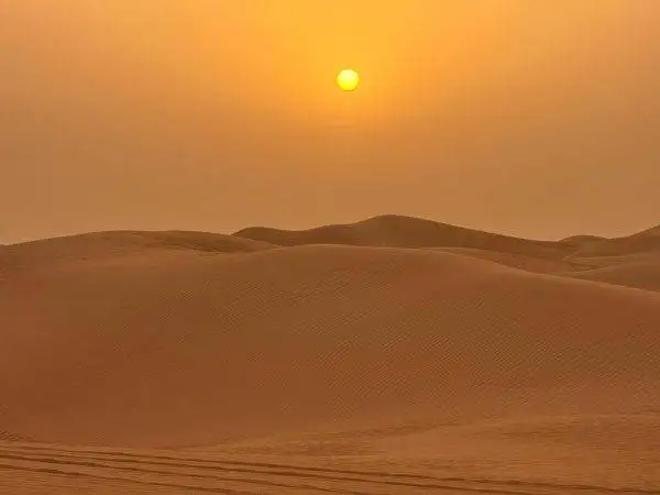 Sunrise Desert Adventure Dubai – Private Safari with Dune Bashing & More